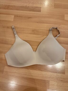 Seamless Nude T-Shirt Bra - Comfortable Everyday Support 360 bra by soma
